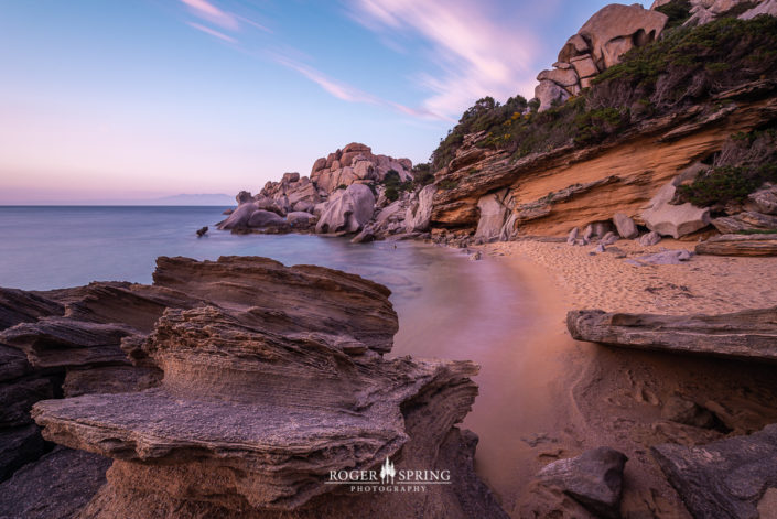 Sonnenuntergang am Strand von Sardinien